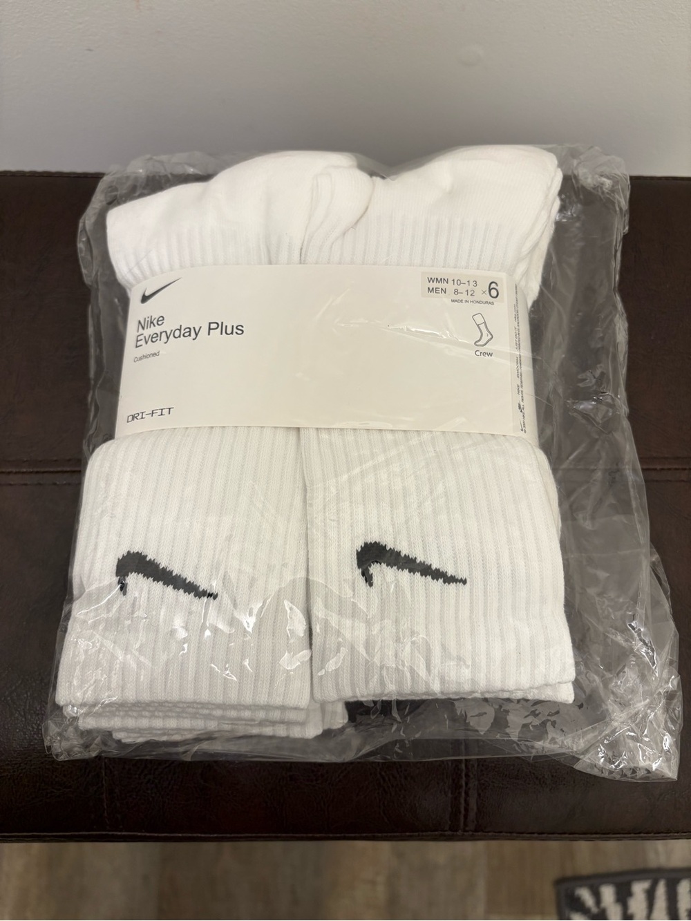 Nike White Crew Athletic Socks with Black Swoosh (6-Pack) Brand New